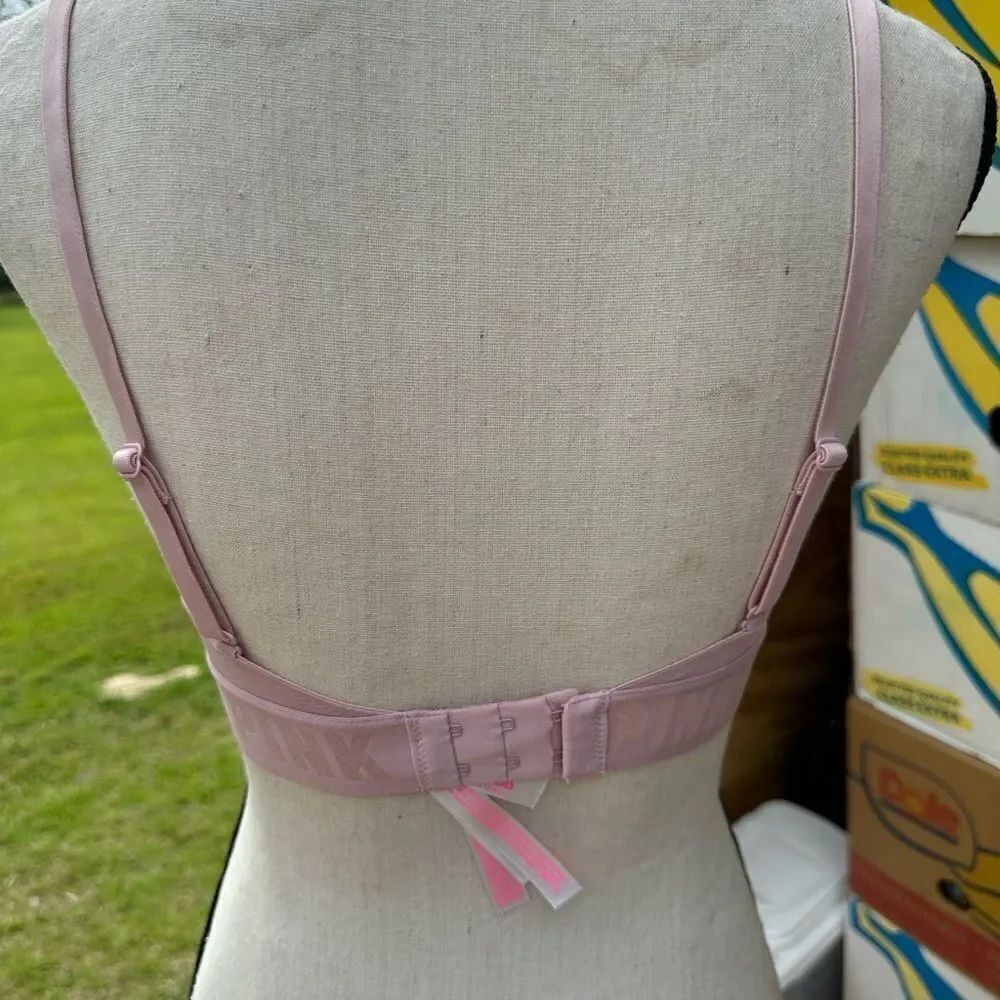 Pink Wireless Bra - Picture 3 of 4